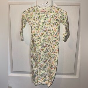 Magnetic Me Floral Spring Magnetic‎ Baby Gown up to 12 lbs. Newborn NWOT